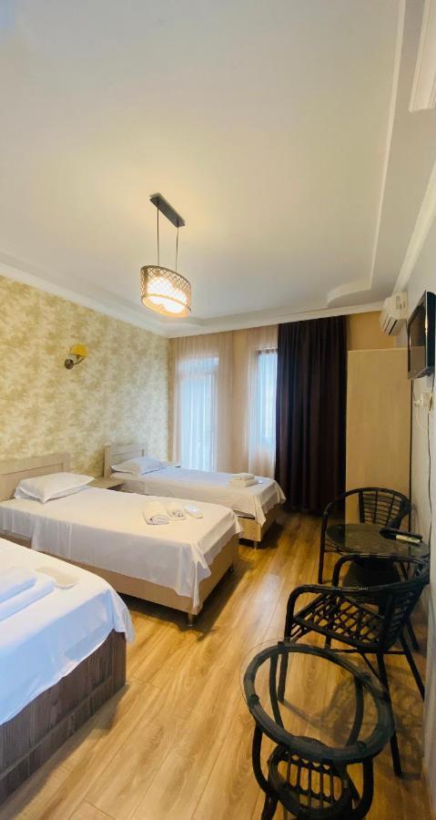 Hotel Phaliashvili Batoemi Buitenkant foto